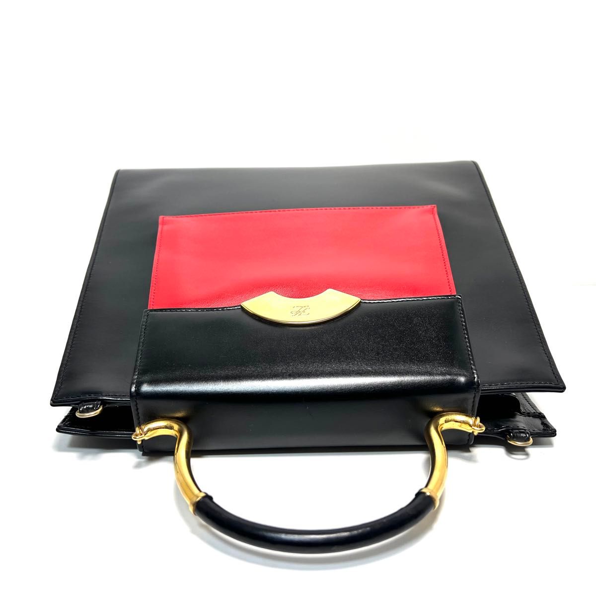希少品・美品】Karl Lagerfeld カールラガーフェルド ゴールド 希少品・美品】Karl Lagerfeld カールラガーフェルド ゴールド