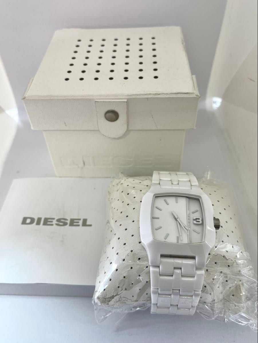 稼働 美品 DIESEL 腕時計 セラミック ホワイト ユニセックス 稼働 美品 DIESEL 腕時計 セラミック ホワイト ユニセックス