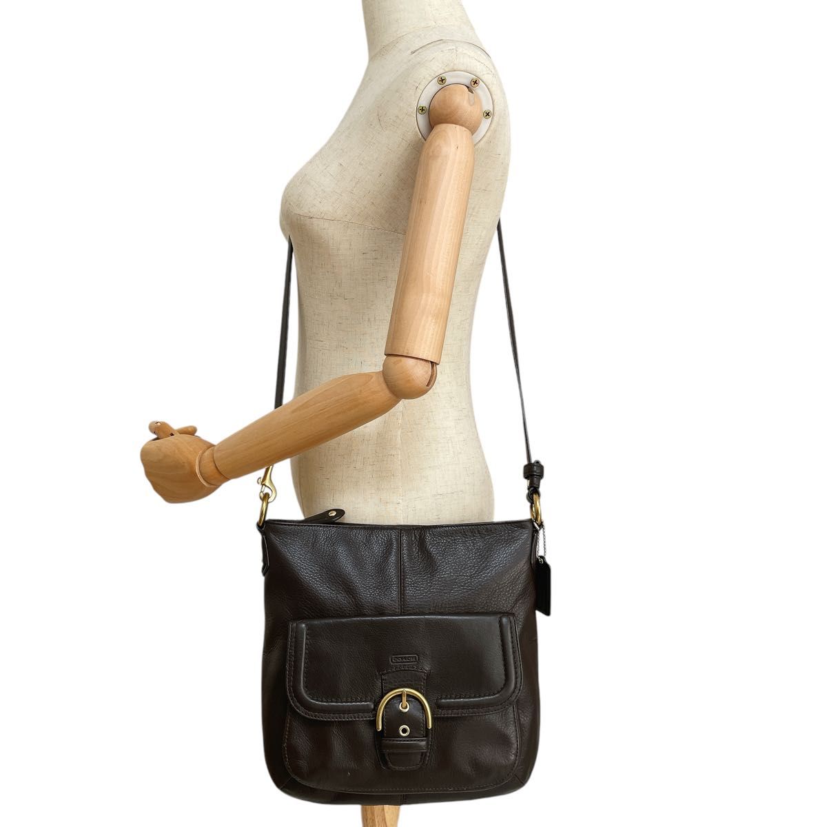 美品】COACH コーチ ショルダーバッグ オールレザー ゴールド 美品】COACH コーチ ショルダーバッグ オールレザー ゴールド