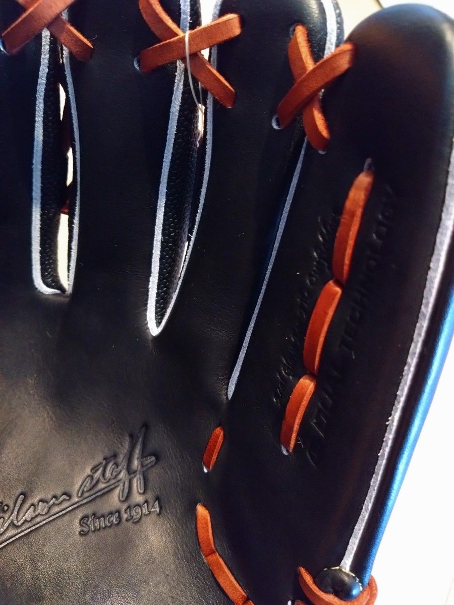 Wilson ウィルソン WBW101073 硬式外野手右投げ用 ブラックSS Wilson ウィルソン WBW101073 硬式外野手右投げ用 ブラックSS