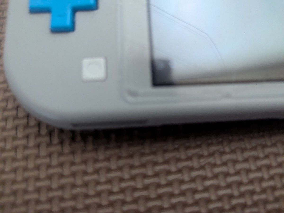Nintendo switch lite 本体のみ ドラクエ3ゲームカード付き Nintendo switch lite 本体のみ ドラクエ3ゲームカード付き