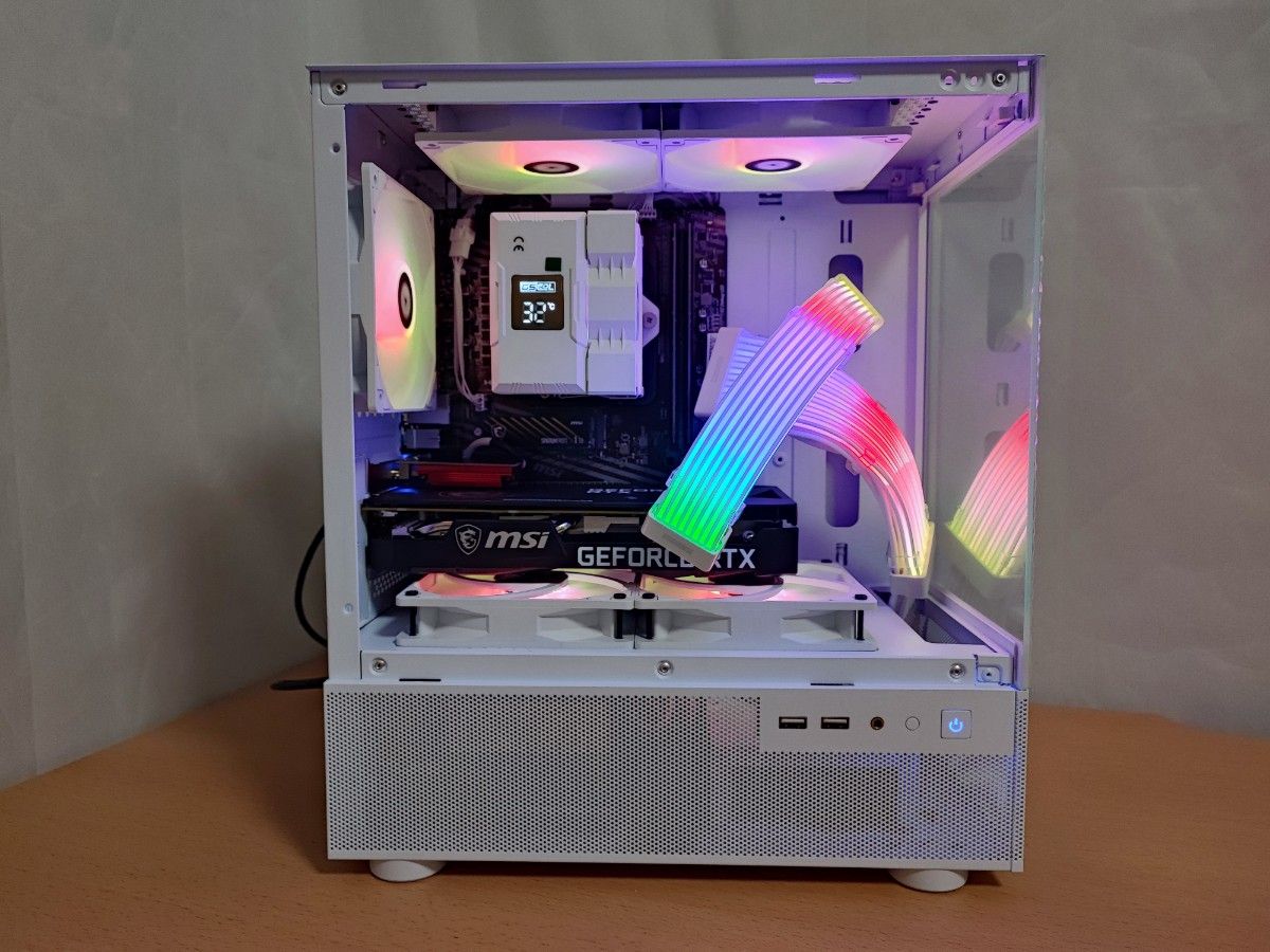 新品 ゲーミングPC Win11Pro/Ryzen 7 5700X/3060 12GB/32GB/M 2 新品 ゲーミングPC Win11Pro/Ryzen 7 5700X/3060 12GB/32GB/M 2