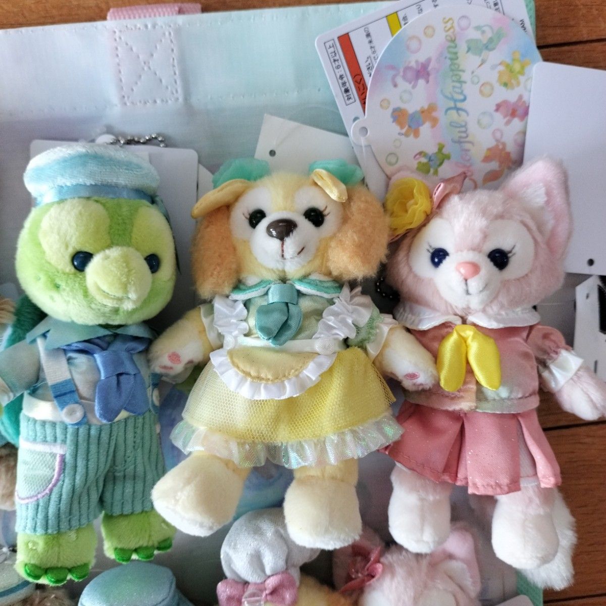 新品タグ付き カラフルハピネス ぬいぐるみバッジ ぬいぐるみ 新品タグ付き カラフルハピネス ぬいぐるみバッジ ぬいぐるみ