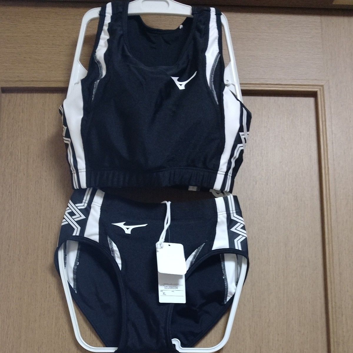 MIZUNO 女子陸上ユニフォーム上下セットXL 未使用 レーシング MIZUNO 女子陸上ユニフォーム上下セットXL 未使用 レーシング