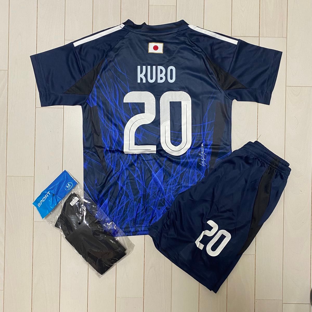 日本代表 ユニフォーム上下ソックスセット 20 久保建英 サイズS 日本代表 ユニフォーム上下ソックスセット 20 久保建英 サイズS