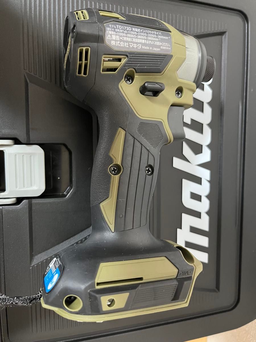 マキタ 充電式インパクトドライバ TD173DRGXO(オリーブ)中古品 マキタ 充電式インパクトドライバ TD173DRGXO(オリーブ)中古品
