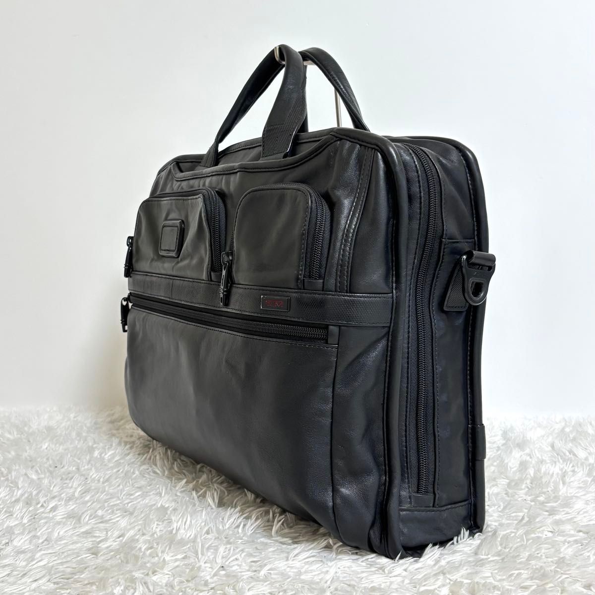 美品】 TUMI ALPHA2 ブリーフケース ショルダーバッグ オール 美品】 TUMI ALPHA2 ブリーフケース ショルダーバッグ オール