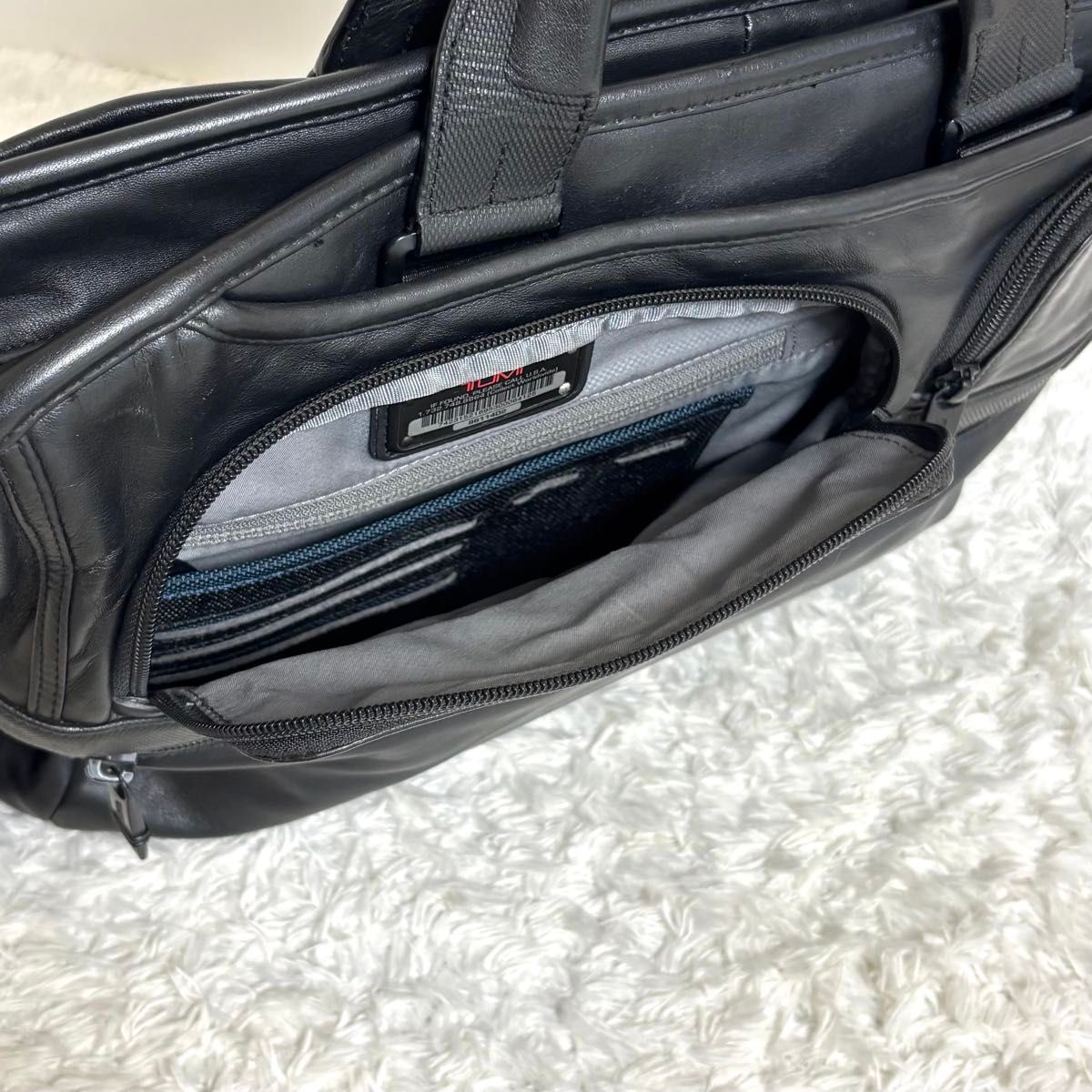 美品】 TUMI ALPHA2 ブリーフケース ショルダーバッグ オール 美品】 TUMI ALPHA2 ブリーフケース ショルダーバッグ オール