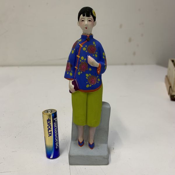 古い陶器製人形 中国人 女性 高さ約14.5cm 郷土玩具 古民藝 古 古い陶器製人形 中国人 女性 高さ約14.5cm 郷土玩具 古民藝 古