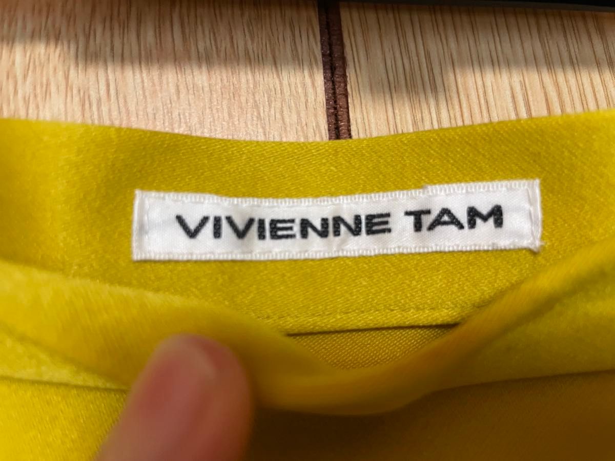 正規品】VIVIENNE TAM カラシ色フレアスカート ひざ丈|Yahoo 正規品】VIVIENNE TAM カラシ色フレアスカート ひざ丈|Yahoo