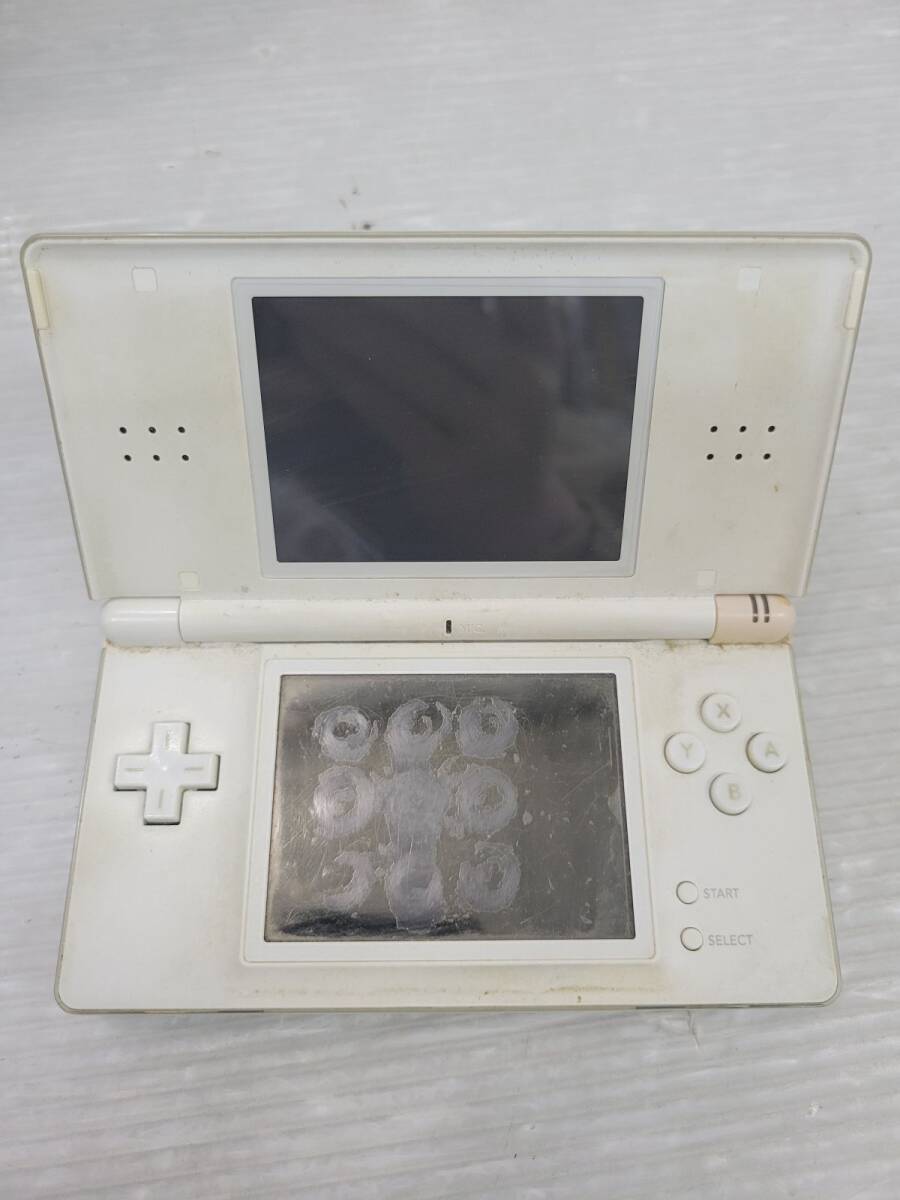 HX014-250404-034【ジャンク】ニンテンドーDS Lite ホワイト HX014-250404-034【ジャンク】ニンテンドーDS Lite ホワイト