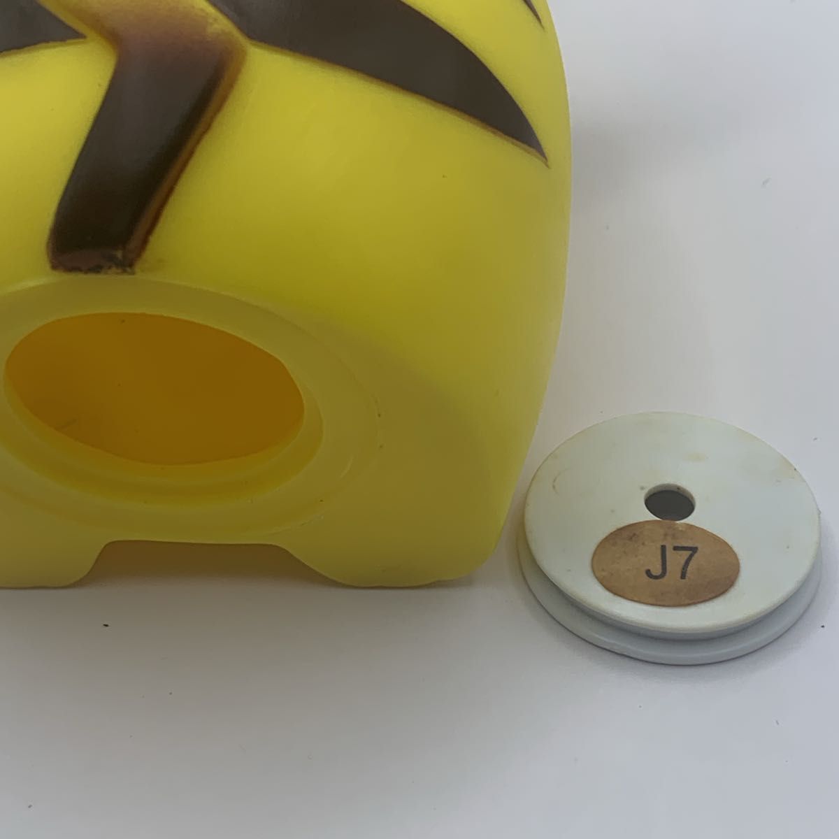 レトロ ポケモン貯金箱 ピカチュウ ヴィンテージ レトロ ポケモン貯金箱 ピカチュウ ヴィンテージ