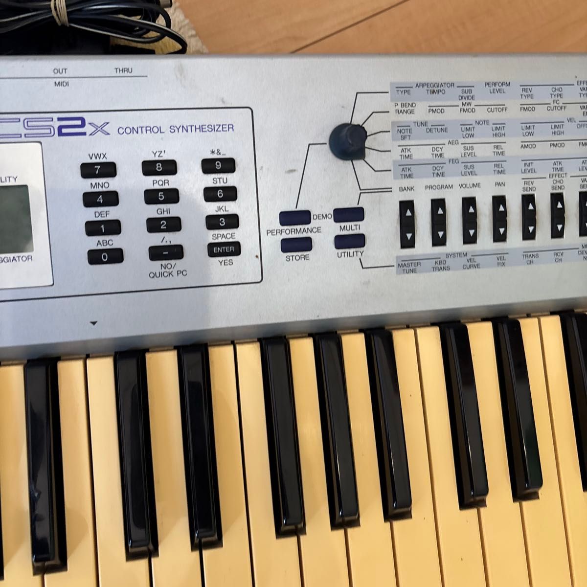 Yamaha CS2X シンセサイザー 61鍵 動作確認|Yahoo!フリマ(旧 Yamaha CS2X シンセサイザー 61鍵 動作確認|Yahoo!フリマ(旧