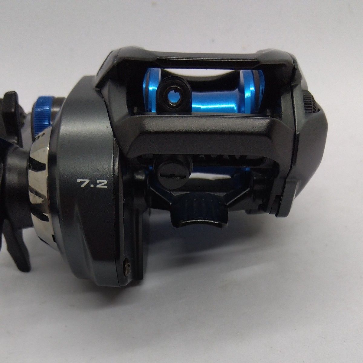 シマノ 20 SLX DC 70HG 右ハンドルベイトリール 中古品 SHIMANO シマノ 20 SLX DC 70HG 右ハンドルベイトリール 中古品 SHIMANO