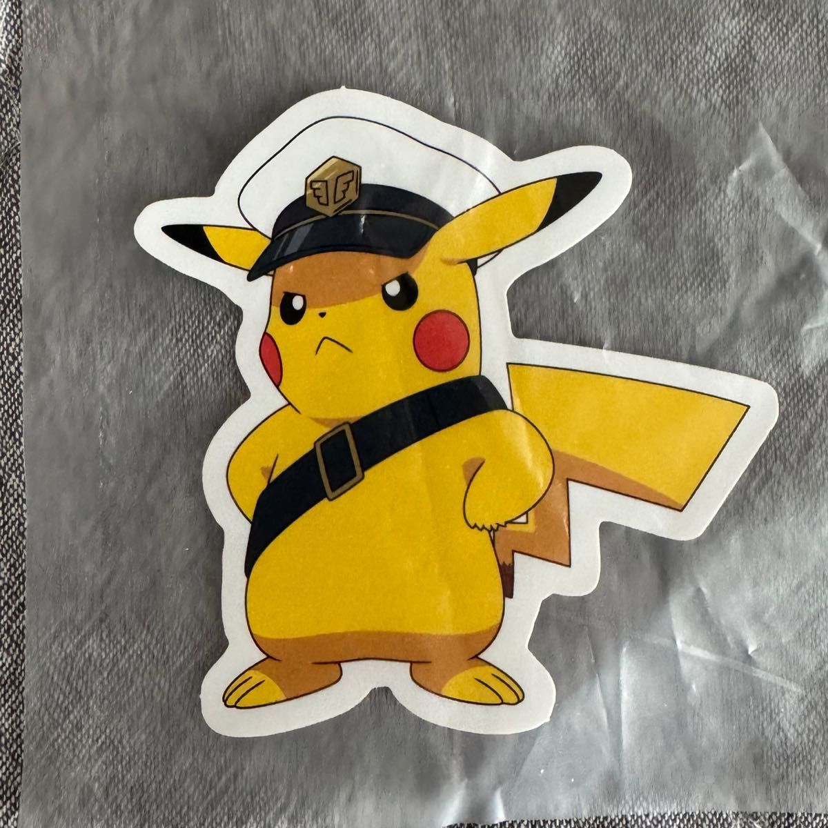 ポケモンセンター限定】キャプテンピカチュウ ステッカー シール ポケモンセンター限定】キャプテンピカチュウ ステッカー シール