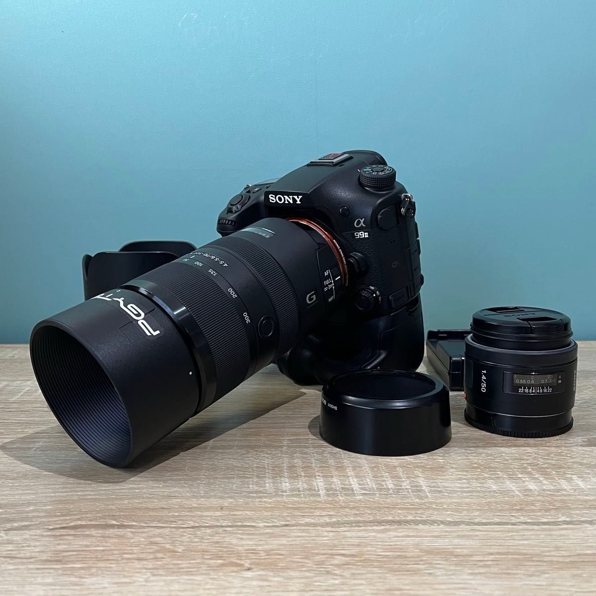SONY α99 II ボディ ILCA-99M2 縦位置グリップ レンズセット SONY α99 II ボディ ILCA-99M2 縦位置グリップ レンズセット