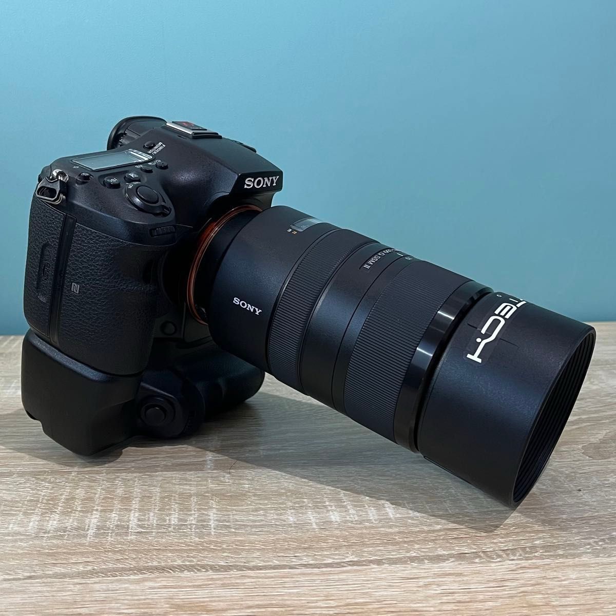 SONY α99 II ボディ ILCA-99M2 縦位置グリップ レンズセット SONY α99 II ボディ ILCA-99M2 縦位置グリップ レンズセット