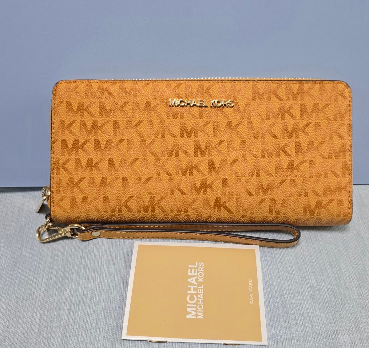 新品未使用マイケルコースJET SET TRAVEL コンチネンタル 新品未使用マイケルコースJET SET TRAVEL コンチネンタル