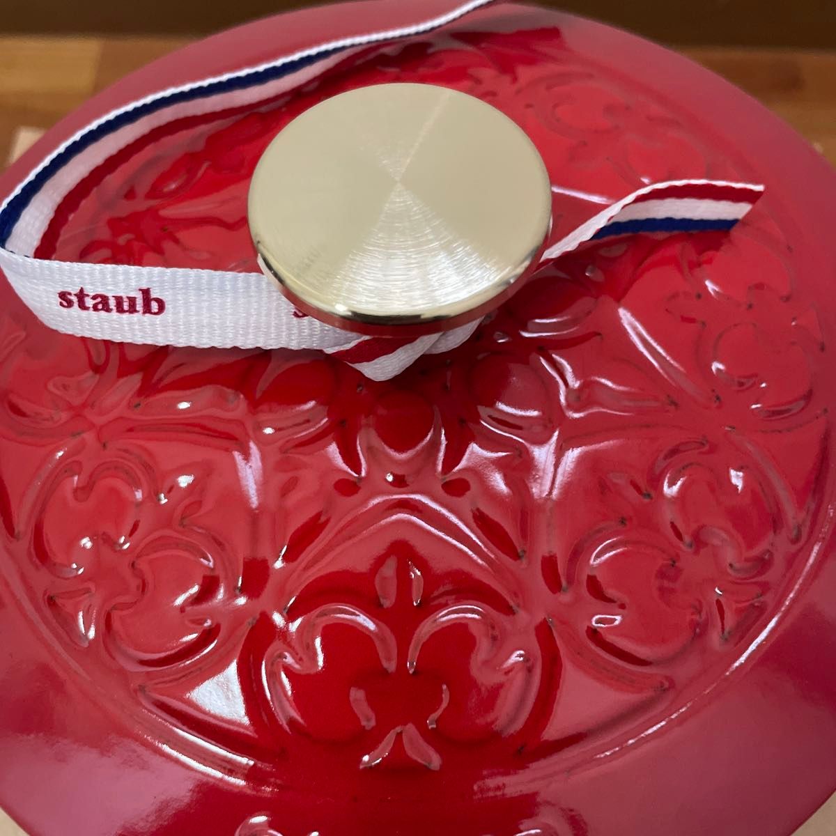 新品未開封】 ストウブ staub ワナベ WA-NABE S 16cm リリー 新品未開封】 ストウブ staub ワナベ WA-NABE S 16cm リリー