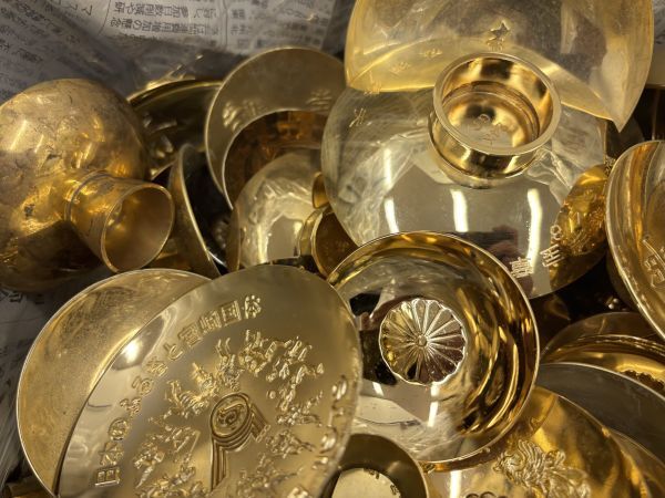 M 金杯 金メッキ おまとめ 約9.8kg 金盃 縁起物 K24GP 紫GG⑤ M 金杯 金メッキ おまとめ 約9.8kg 金盃 縁起物 K24GP 紫GG⑤