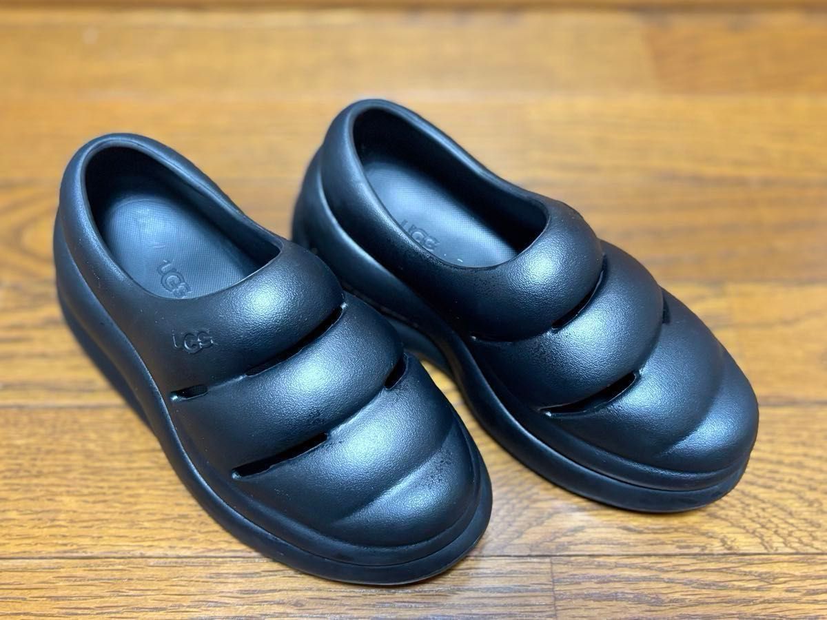 美品】UGG アグ クロッグサンダル スポート イヤー クロッグ 美品】UGG アグ クロッグサンダル スポート イヤー クロッグ
