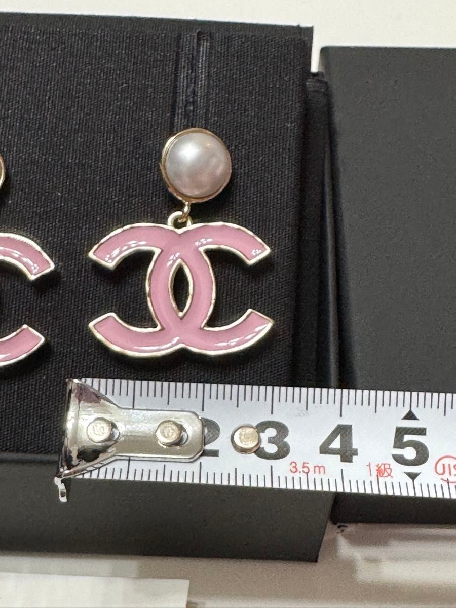 CHANEL シャネル ピアス ココマーク アクセサリー ピンク パール CHANEL シャネル ピアス ココマーク アクセサリー ピンク パール