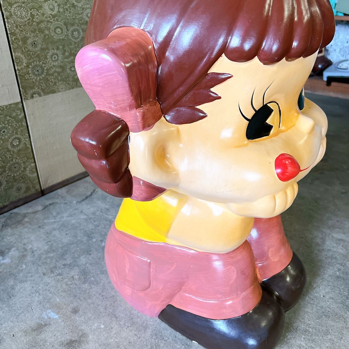 昭和レトロ 当時物 ペコちゃん フィギュア 陶器 ビンテージ 店舗 昭和レトロ 当時物 ペコちゃん フィギュア 陶器 ビンテージ 店舗