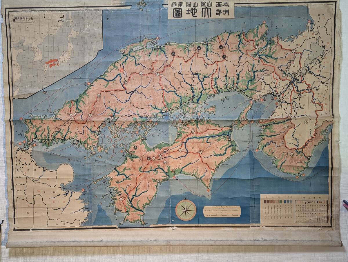 【真作】【印刷】掛軸 本州西部と四国の古地図 明治期 地理教育掛図 R151 Yahoo!オークション - 【真作】【印刷】掛軸 本州西部と四国の古