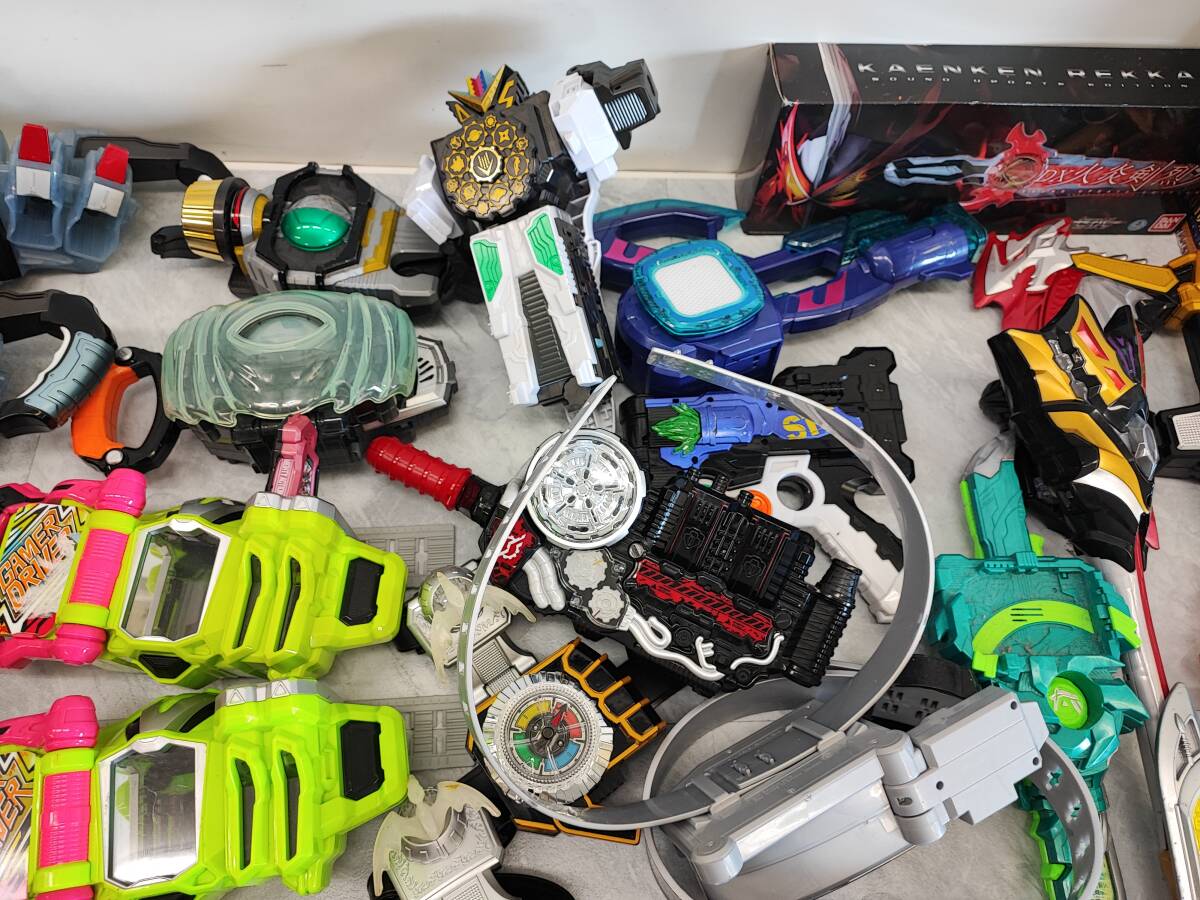 ☆◇【ジャンク】仮面ライダー ベルト 武器 アイテム パーツ ☆◇【ジャンク】仮面ライダー ベルト 武器 アイテム パーツ