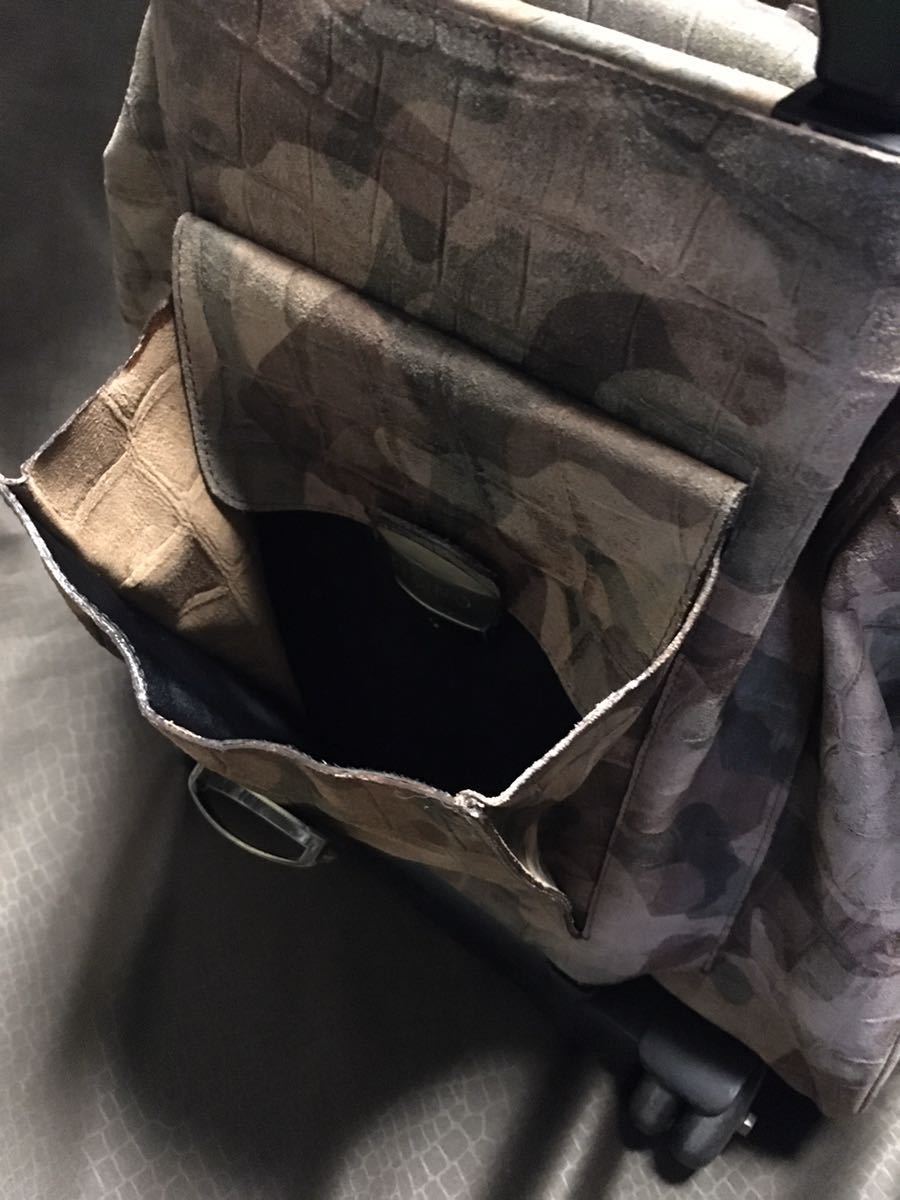 ジジーノZIZINOバーキン型クロコ型押しカモフラ柄キャリーバッグ迷彩クロコダイルわに皮ワニ革コロコロ鰐アリゲーターレザー鞄スーツケース