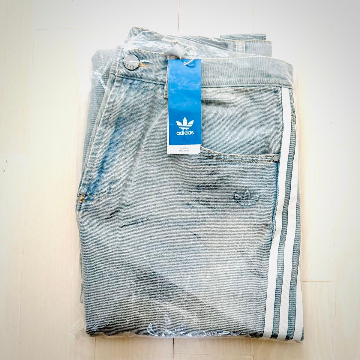 新品 adidas Adilenium シーズン3 ルーズフィット デニム パンツ 新品 adidas Adilenium シーズン3 ルーズフィット デニム パンツ