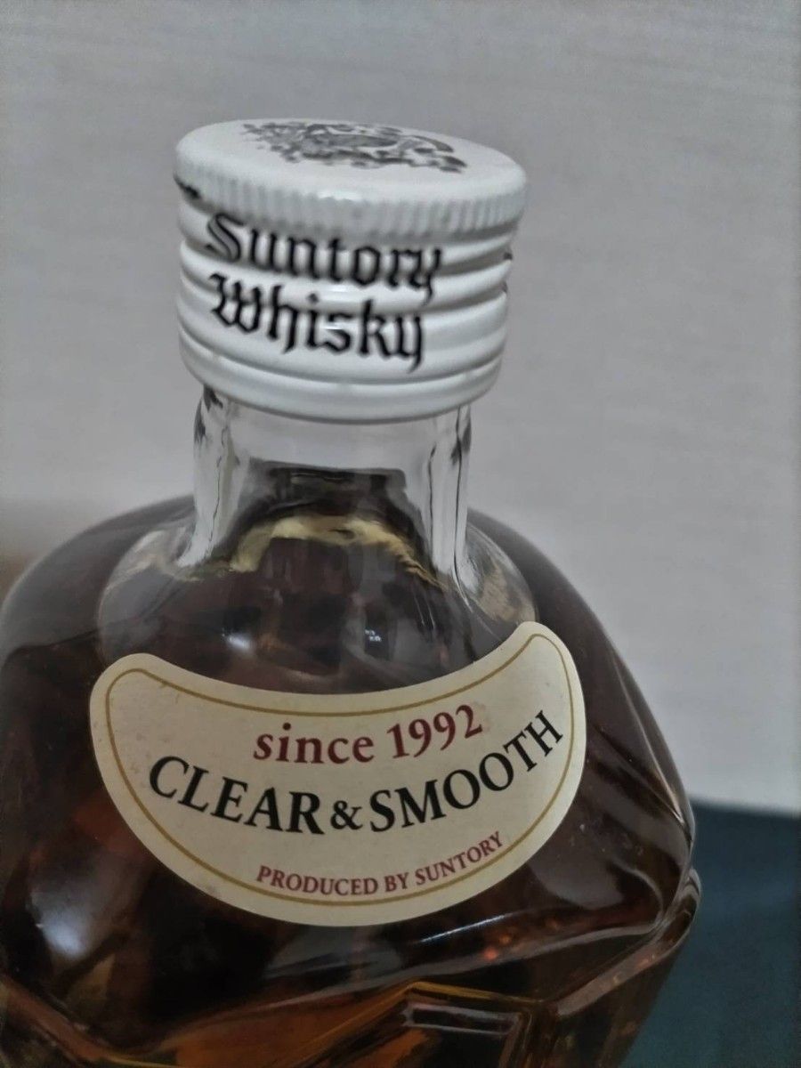 サントリー 白角 700ml 箱入り 2019年終売品|Yahoo!フリマ(旧 サントリー 白角 700ml 箱入り 2019年終売品|Yahoo!フリマ(旧