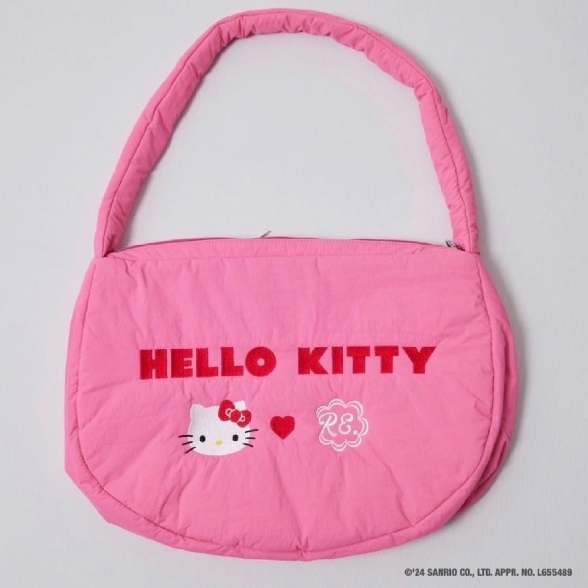 HELLO KITTY お顔BIGバッグ/RE /仲里依紗/アールイードット HELLO KITTY お顔BIGバッグ/RE /仲里依紗/アールイードット