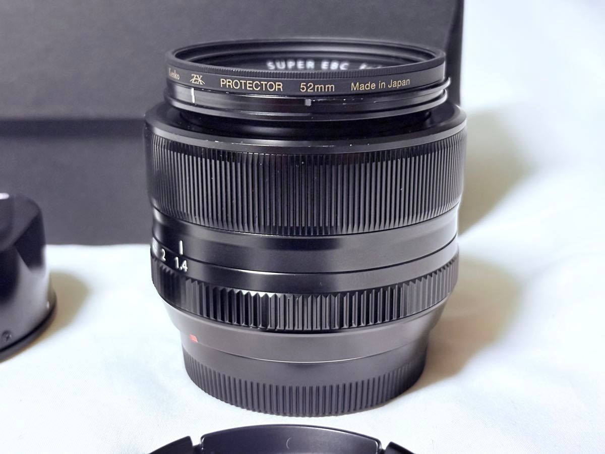 美品】FUJIFILM XF35mm F1 4 R 単焦点Xマウント 単焦点レンズ 美品】FUJIFILM XF35mm F1 4 R 単焦点Xマウント 単焦点レンズ