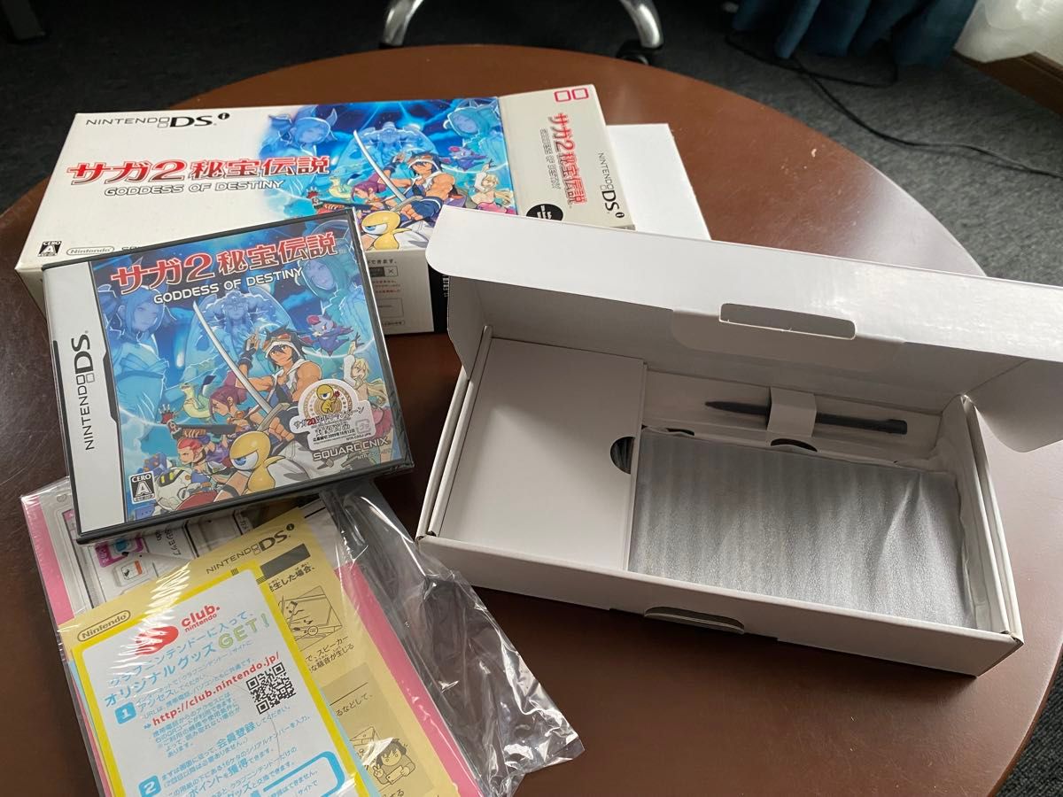 新品未使用 ニンテンドーDSi サガ2 秘宝伝説「SaGa 20th 新品未使用 ニンテンドーDSi サガ2 秘宝伝説「SaGa 20th