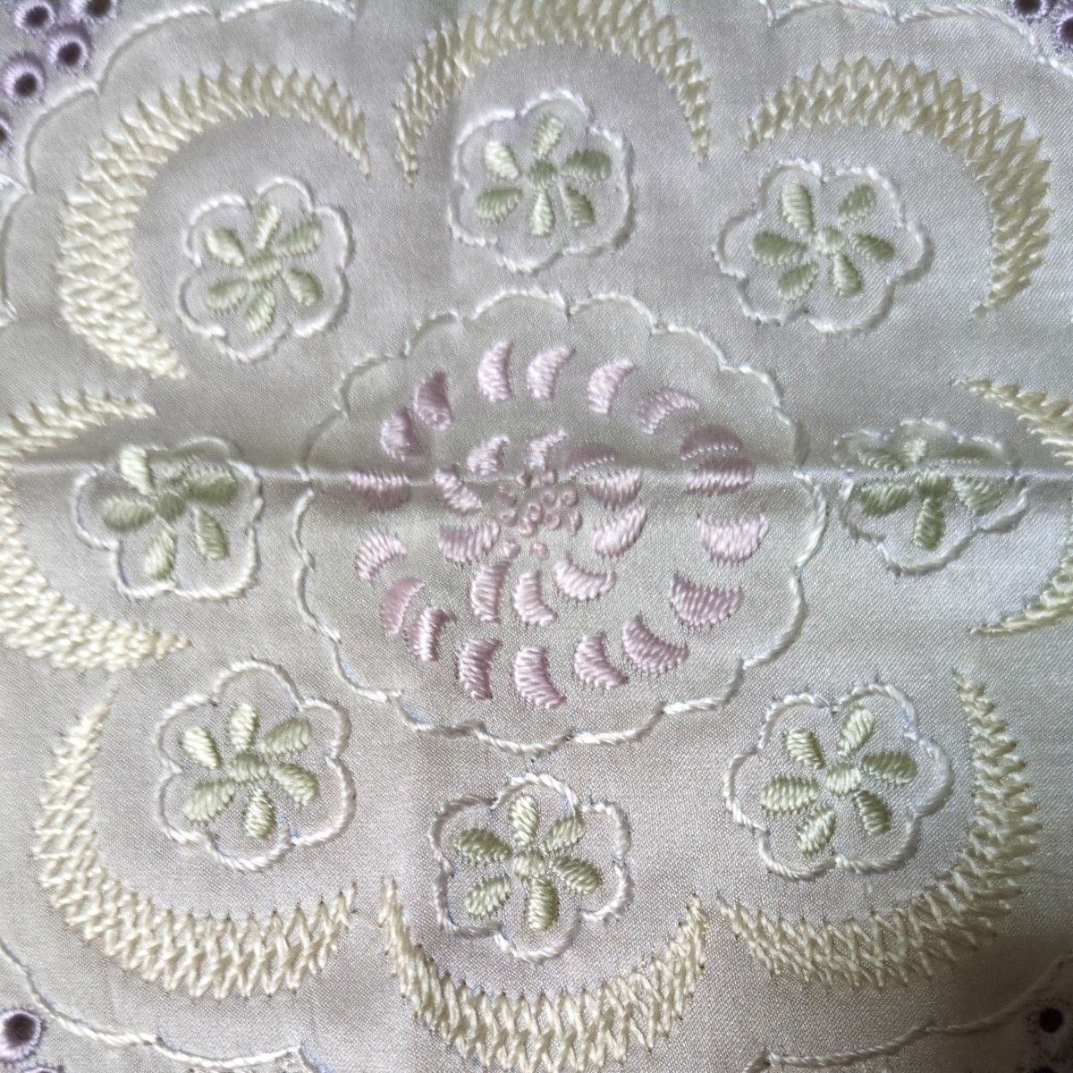 スワトウ (汕頭刺繍) シルク ハンカチ チーフ|Yahoo!フリマ(旧 スワトウ (汕頭刺繍) シルク ハンカチ チーフ|Yahoo!フリマ(旧