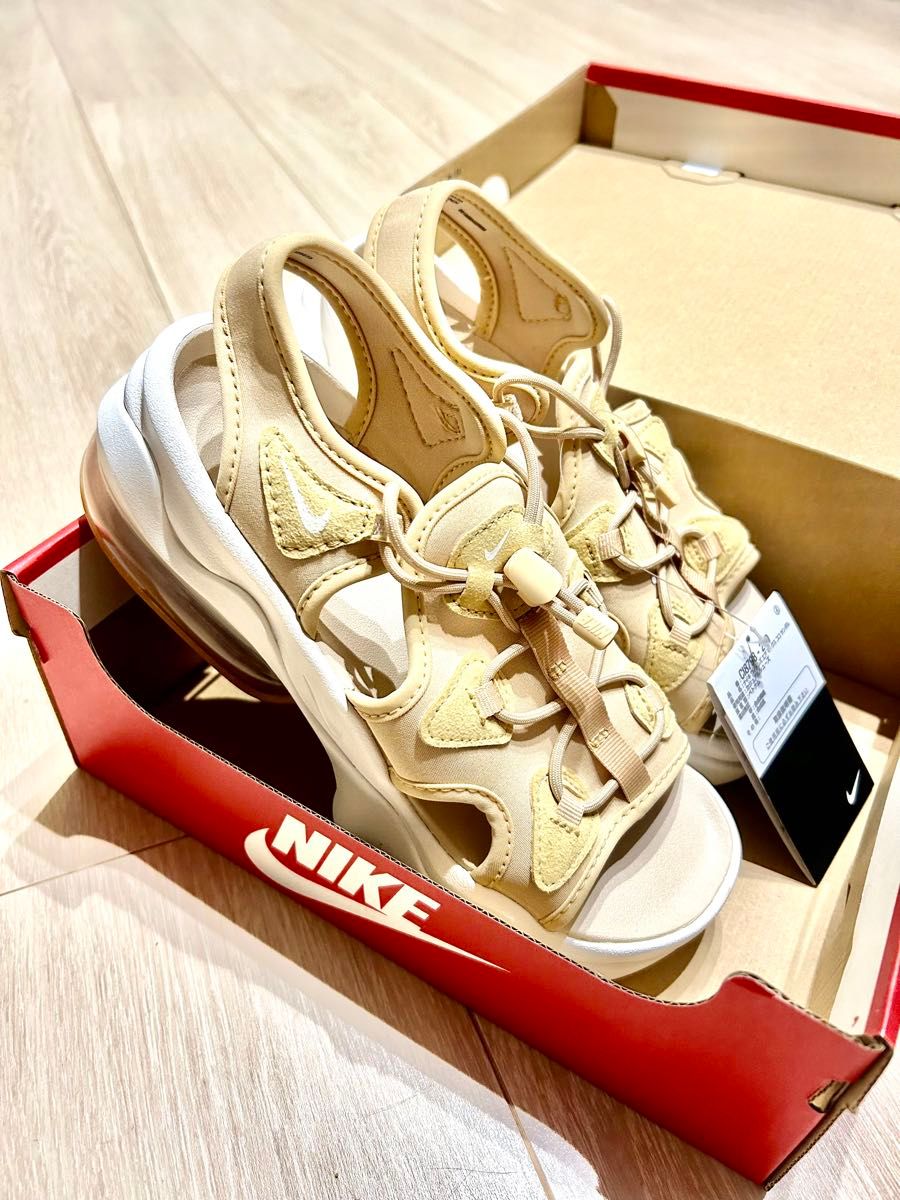 新品 NIKE エアマックスココ ウィメンズサンダル ベージュ 24cm 新品 NIKE エアマックスココ ウィメンズサンダル ベージュ 24cm