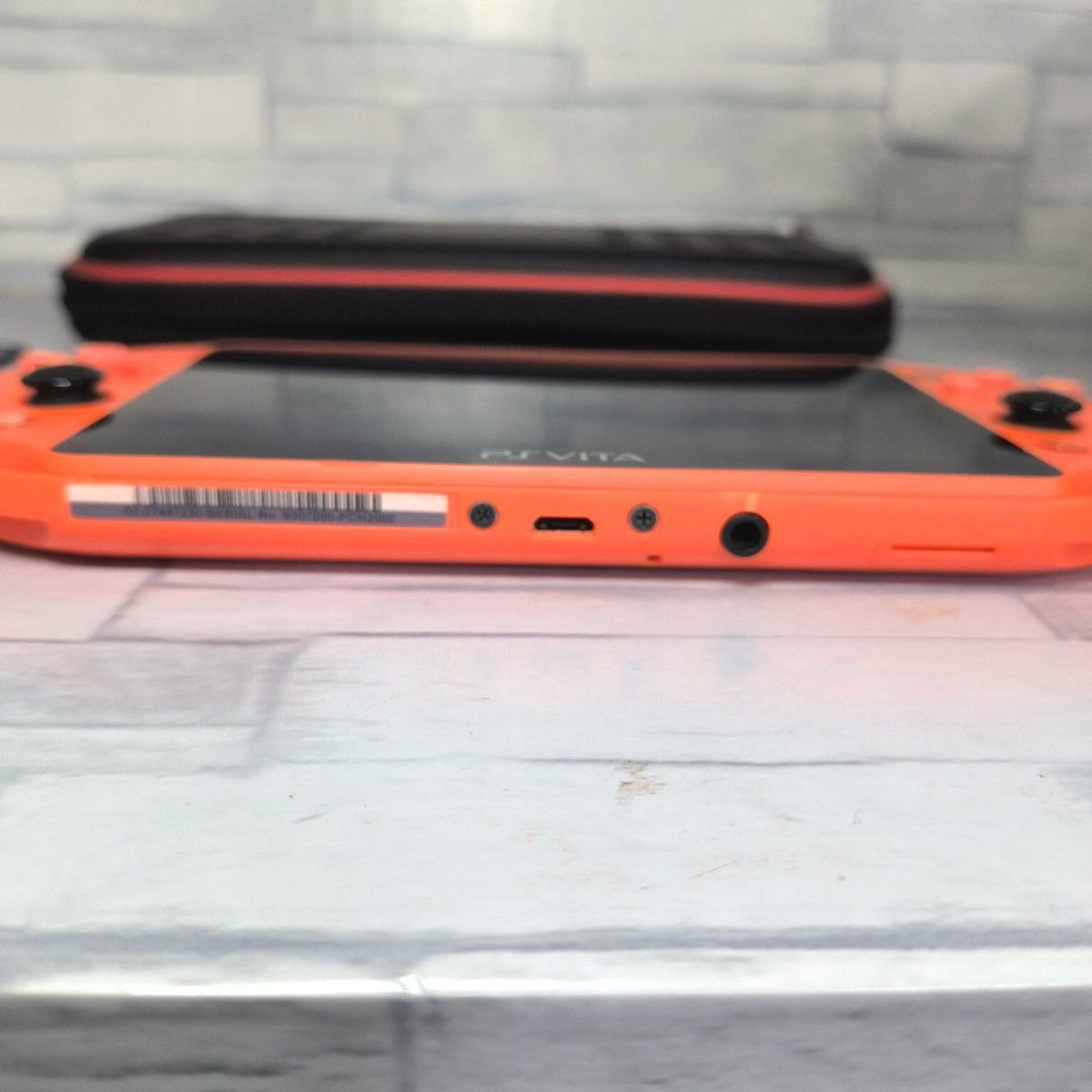 極美品 PS Vita PCH-2000 ネオンオレンジ 動作確認済 ソフト付き 極美品 PS Vita PCH-2000 ネオンオレンジ 動作確認済 ソフト付き