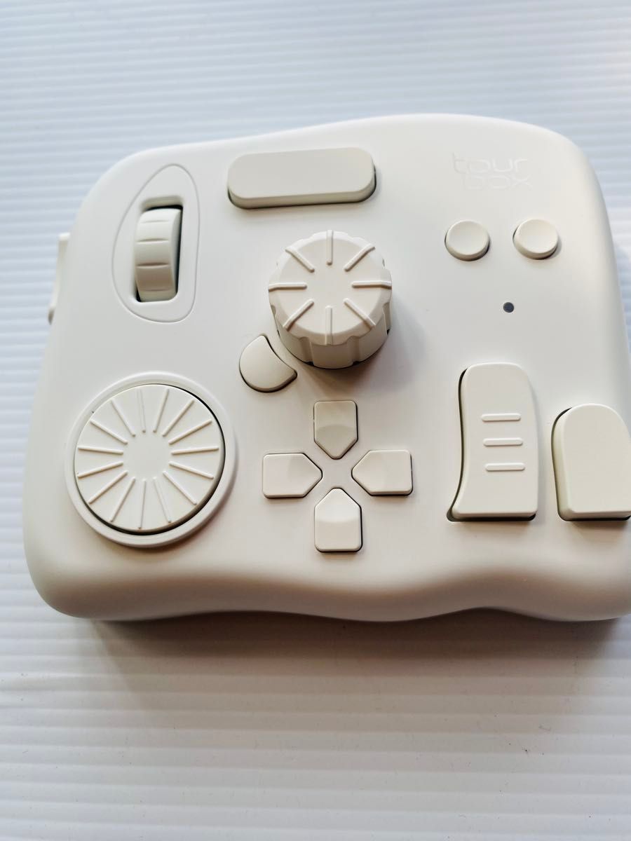 未使用に近い】TourBox Elite ホワイト/左手デバイス|Yahoo 未使用に近い】TourBox Elite ホワイト/左手デバイス|Yahoo