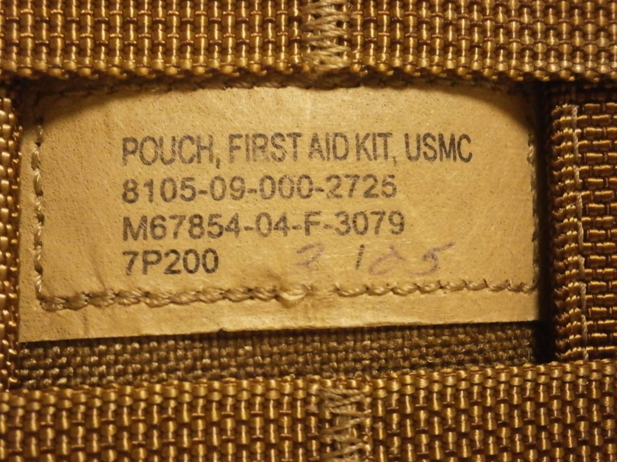 ☆647 米軍放出品 中古 USMC IFAK ファーストエイドポーチ M67854-04-F-3079_画像3