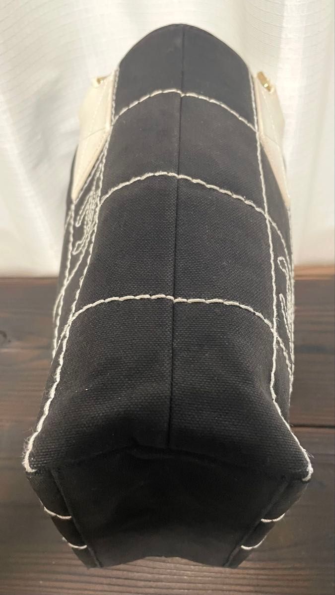 CHANEL シャネル チョコバー ワイルドステッチ ココマーク CHANEL シャネル チョコバー ワイルドステッチ ココマーク