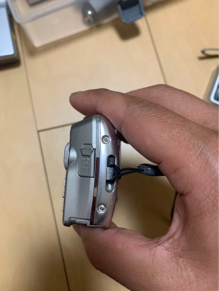 OLYMPUS μ750 デジタルカメラ シルバージャンク|Yahoo!フリマ OLYMPUS μ750 デジタルカメラ シルバージャンク|Yahoo!フリマ