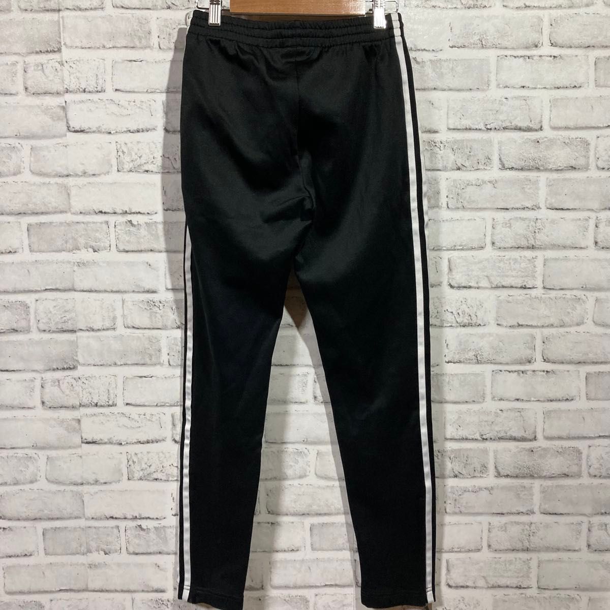 1339 adidas アディダス ジャージ 上下 セットアップ あのちゃん 1339 adidas アディダス ジャージ 上下 セットアップ あのちゃん