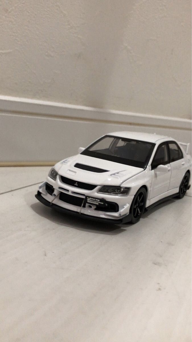 1/32 ミニカー ホワイト