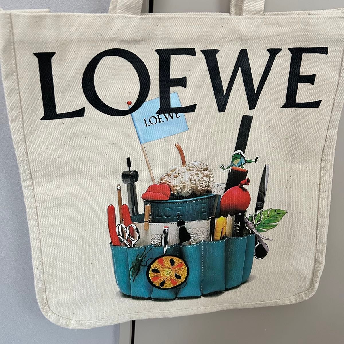 新品 ロエベ LOEWE ノベルティ バッグ トートバッグ 堀田真由 新品 ロエベ LOEWE ノベルティ バッグ トートバッグ 堀田真由