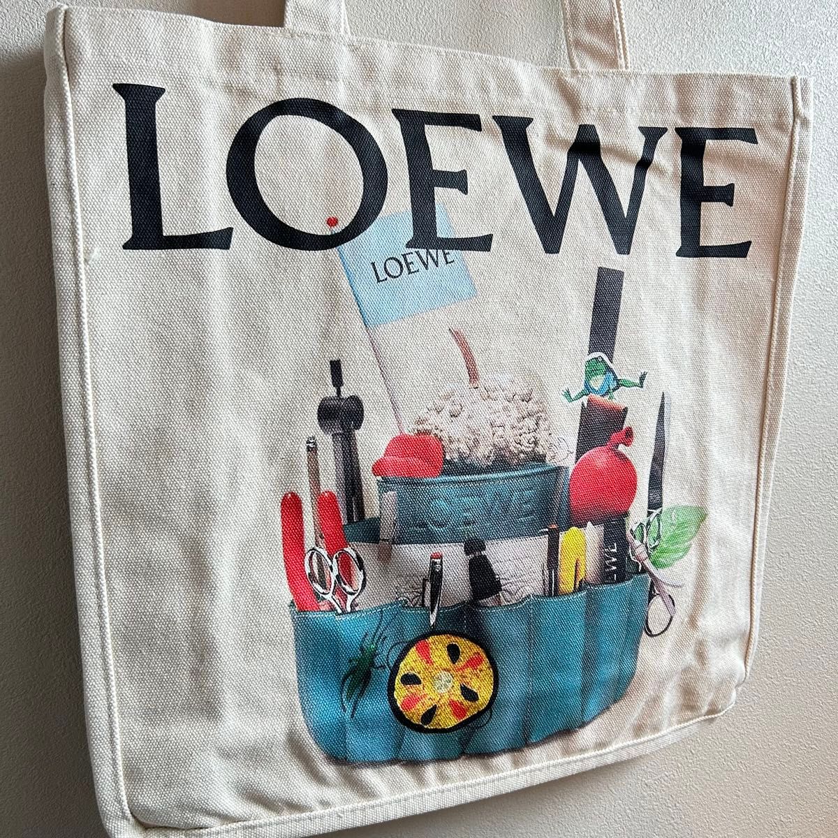 新品 ロエベ LOEWE ノベルティ バッグ トートバッグ 堀田真由 新品 ロエベ LOEWE ノベルティ バッグ トートバッグ 堀田真由