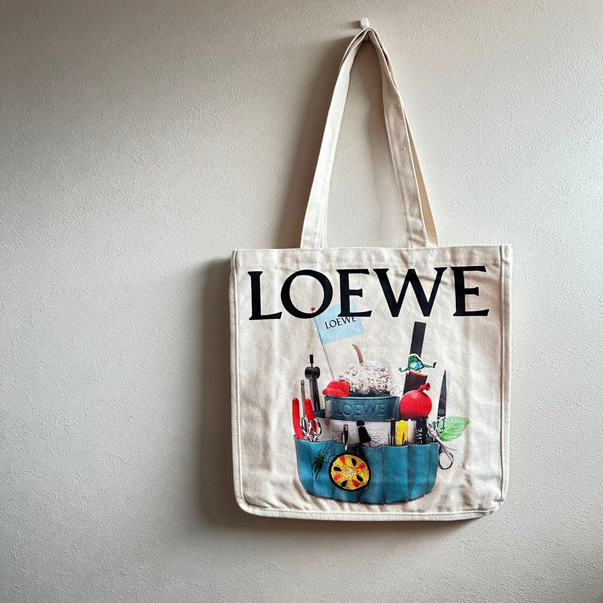 新品 ロエベ LOEWE ノベルティ バッグ トートバッグ 堀田真由 新品 ロエベ LOEWE ノベルティ バッグ トートバッグ 堀田真由