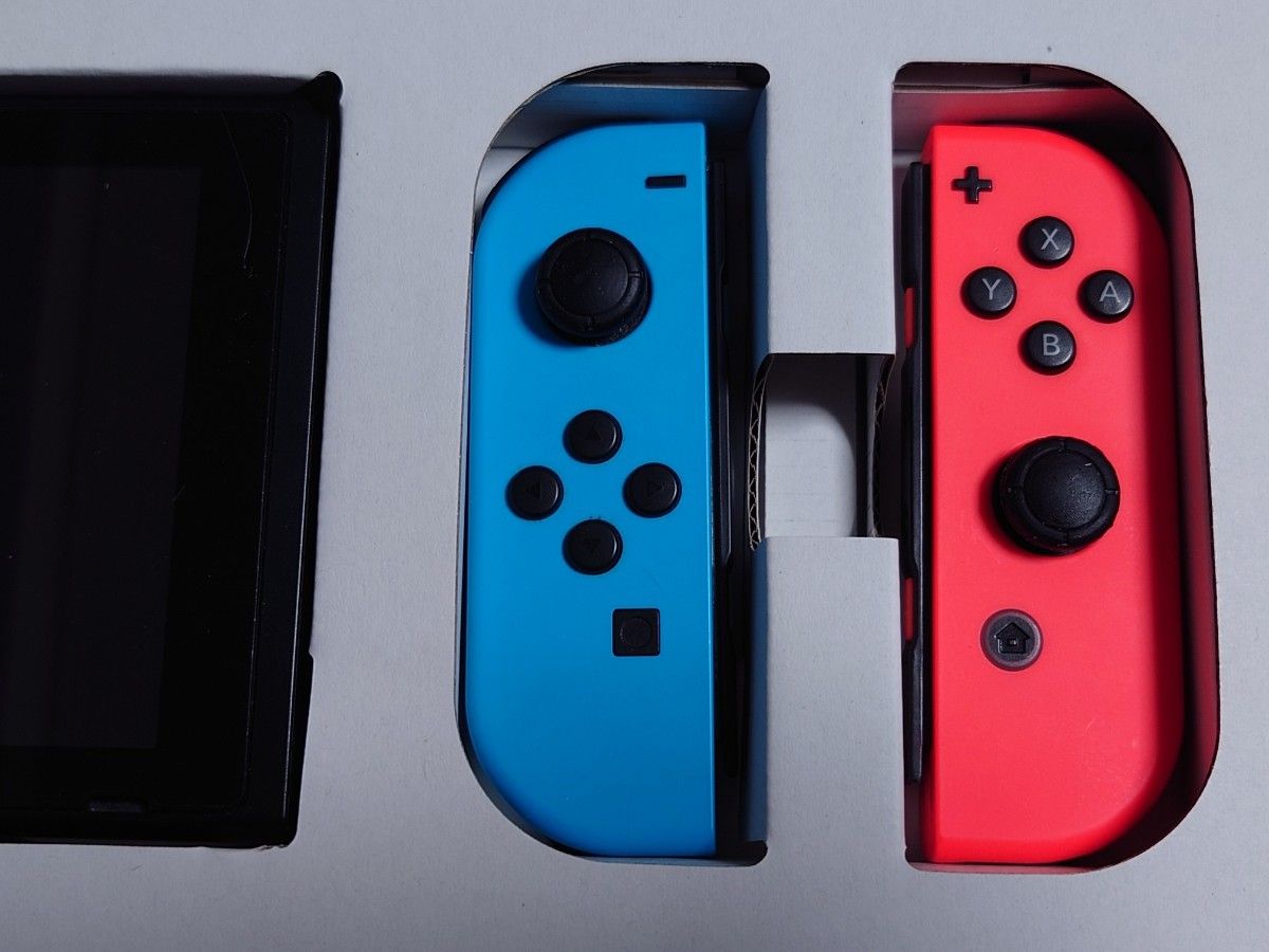 動作確認済】Nintendo Switch 本体 + オマケ(HORI有線 動作確認済】Nintendo Switch 本体 + オマケ(HORI有線