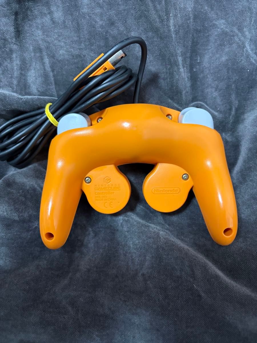 ニンテンドー ゲームキューブ DOL-003 コントローラーオレンジ ニンテンドー ゲームキューブ DOL-003 コントローラーオレンジ