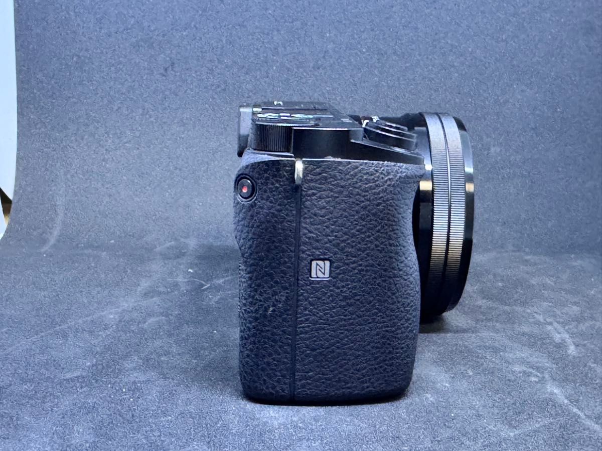 中古品 SONY α6000 ミラーレス一眼 カメラ ダブルレンズキット 中古品 SONY α6000 ミラーレス一眼 カメラ ダブルレンズキット